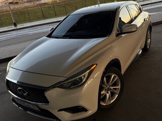 2017 Infiniti QX30, белый, 1900000 рублей, вид 3