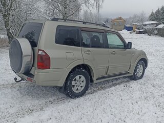 2004 Mitsubishi Pajero III Рестайлинг, бежевый, 1000000 рублей, вид 4
