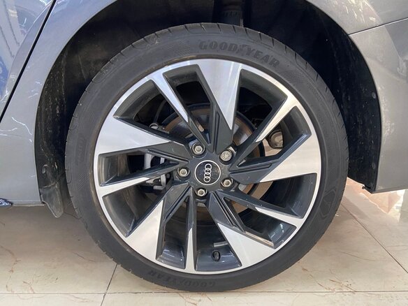 2022 Audi A3 35 TFSI IV (8Y), серый, 3616000 рублей - вид 9