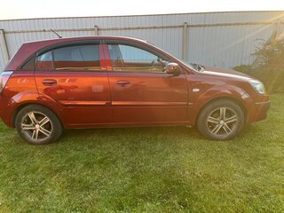 2011 Kia Rio II Рестайлинг, красный, 330000 рублей, вид 5
