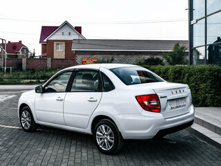 2026 Lada (ВАЗ) Granta I Рестайлинг, белый, 869000 рублей, вид 3