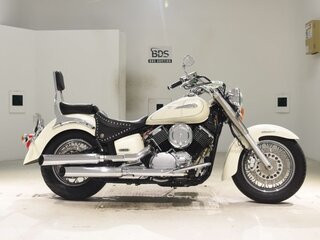 2003 Yamaha XVS1100, белый, 457000 рублей, вид 1