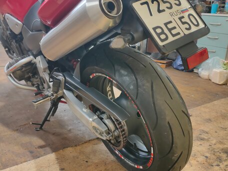 2001 Honda CB 900F Hornet, пурпурный, 420000 рублей, вид 4