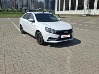 2021 Lada (ВАЗ) Vesta I, белый, 800000 рублей, вид 2