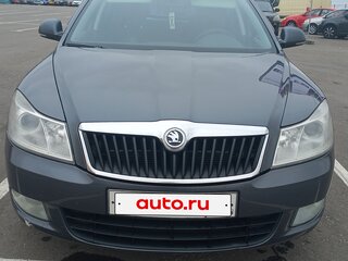 2012 Skoda Octavia II (A5) Рестайлинг, серый, 700000 рублей, вид 1