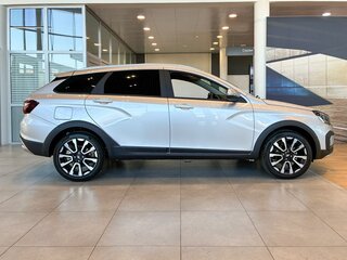 2026 Lada (ВАЗ) Vesta SW Cross I Рестайлинг (NG), серебристый, 2118000 рублей, вид 4