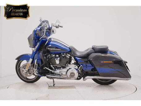 2017 Harley-Davidson Street Glide, синий, 1552716 рублей, вид 2