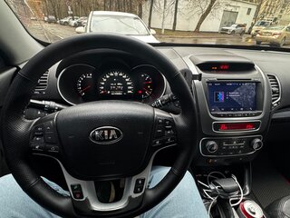 2014 Kia Sorento II Рестайлинг, чёрный, 1750000 рублей, вид 3