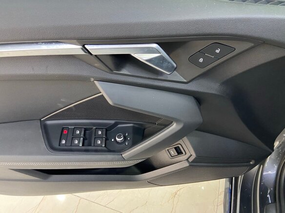 2022 Audi A3 35 TFSI IV (8Y), серый, 3616000 рублей - вид 17
