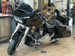 2021 Harley-Davidson Road Glide Special, чёрный, 3490000 рублей, вид 3