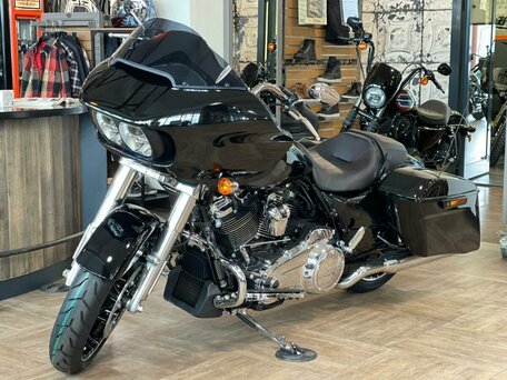 2021 Harley-Davidson Road Glide Special, чёрный, 3490000 рублей, вид 3