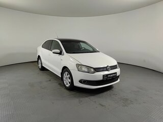 2014 Volkswagen Polo V, белый, 620000 рублей, вид 3