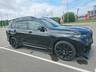 2021 BMW X7 30d I (G07), чёрный, 10700000 рублей, вид 4