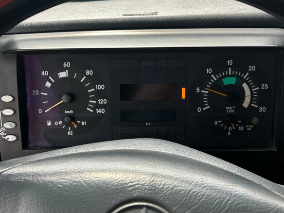 2001 Mercedes-Benz Atego, белый, 1550000 рублей - вид 7