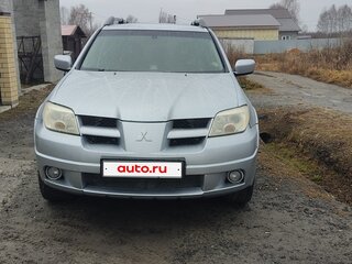 2007 Mitsubishi Outlander I, серебристый, 850000 рублей, вид 2