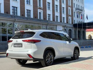 2026 Toyota Highlander IV (XU70), белый, 5299000 рублей, вид 3