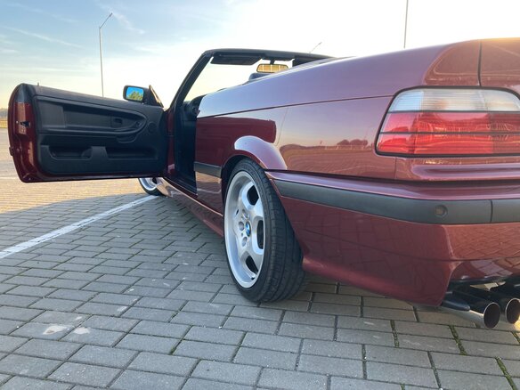 1995 BMW 3 серии 318i III (E36), пурпурный, 1550000 рублей - вид 29