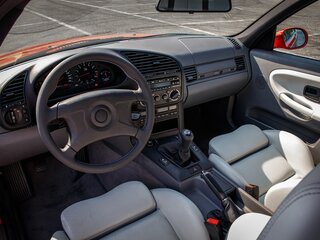 1995 BMW M3 II (E36), красный, 8000000 рублей, вид 3