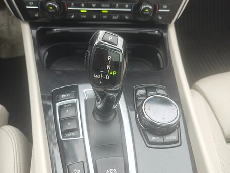 2014 BMW 5 серии Gran Turismo 530d xDrive VI (F10/F11/F07) Рестайлинг, красный, 2350000 рублей, вид 2
