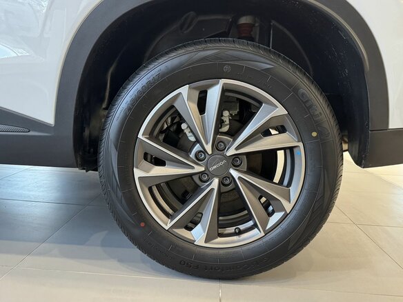 2025 Omoda C5 I Рестайлинг, белый, 3089900 рублей - вид 12