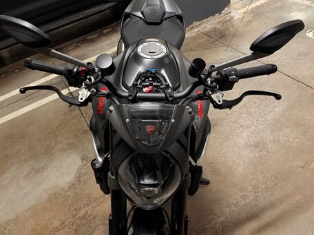2021 Ducati Monster 937, серый, 1285000 рублей, вид 3