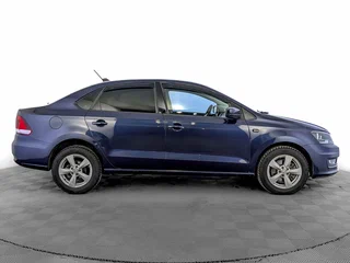 2017 Volkswagen Polo V Рестайлинг, синий, 1070000 рублей, вид 4