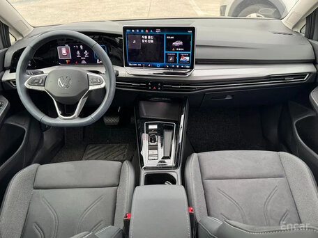 2025 Volkswagen Golf VIII Рестайлинг, серый, 3040000 рублей, вид 5