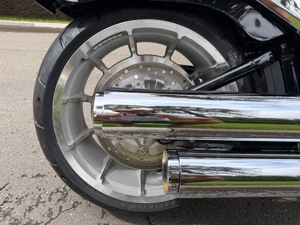 2024 Harley-Davidson Fat Boy, чёрный, 2399000 рублей - вид 20