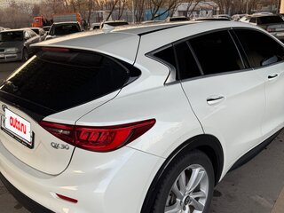2017 Infiniti QX30, белый, 1900000 рублей, вид 4