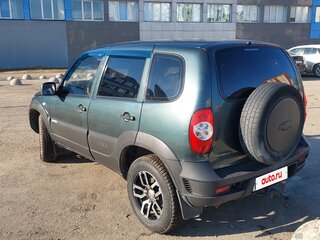 2015 Chevrolet Niva I Рестайлинг, зелёный, 580000 рублей, вид 3
