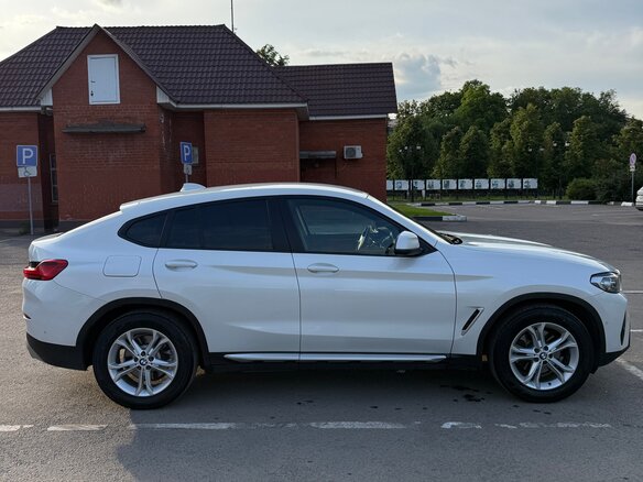 2021 BMW X4 20i II (G02) Рестайлинг, белый, 4500000 рублей - вид 7