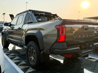 2025 Toyota Tacoma IV, коричневый, 10200000 рублей, вид 2