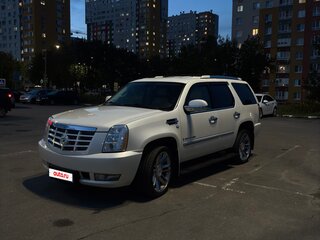 2008 Cadillac Escalade III, бежевый, 1650000 рублей, вид 1
