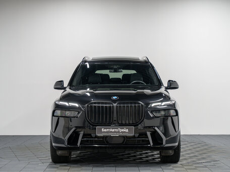 2024 BMW X7 40d I (G07) Рестайлинг, чёрный, 13325000 рублей, вид 4