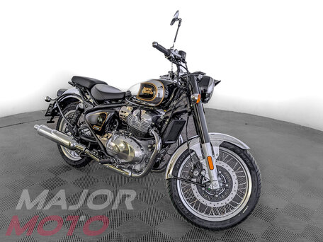 2026 Royal Enfield Classic 650, чёрный, 723000 рублей, вид 2