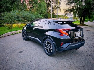 2018 Toyota C-HR I, чёрный, 2100000 рублей, вид 4