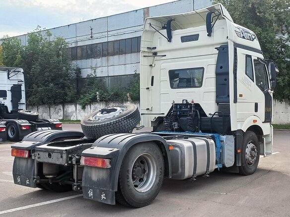 2023 FAW J6 CA4180, белый - вид 7