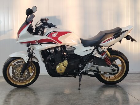 2012 Honda CB 1300, белый, 699000 рублей, вид 5