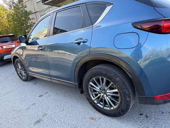 2017 Mazda CX-5 II, голубой, 2350000 рублей - вид 4