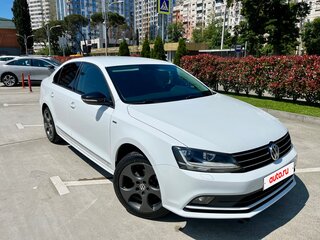 2018 Volkswagen Jetta VI Рестайлинг, белый, 1410000 рублей, вид 2