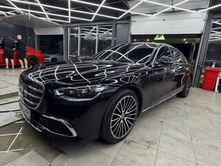2022 Mercedes-Benz S-Класс 500 4MATIC VII (W223), чёрный, 12900000 рублей, вид 2