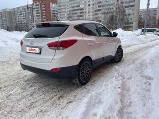 2013 Hyundai ix35 I, белый, 1500000 рублей, вид 4