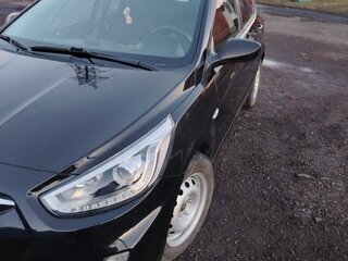 2013 Hyundai Solaris I, чёрный, 700000 рублей, вид 1