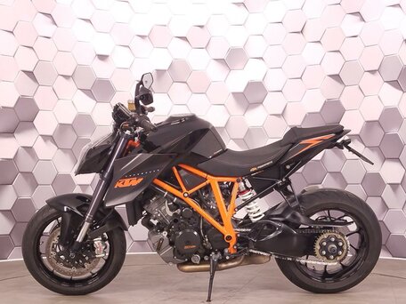 2015 KTM 1290 Super Duke R, чёрный, 899000 рублей, вид 4