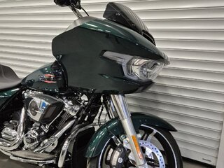 2024 Harley-Davidson Road Glide, зелёный, 3800000 рублей, вид 4