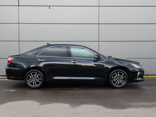 2017 Toyota Camry VII (XV50) Рестайлинг 2, чёрный, 2349000 рублей, вид 4