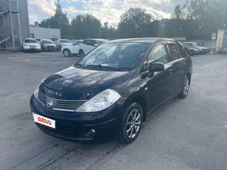 Nissan Tiida I