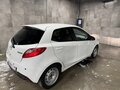 2014 Mazda 2 II Рестайлинг (DE2), белый - вид 2