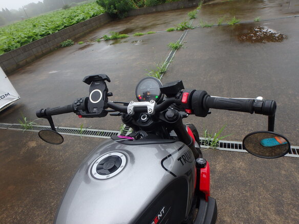 2024 Triumph Trident 660, серый, 900000 рублей - вид 18