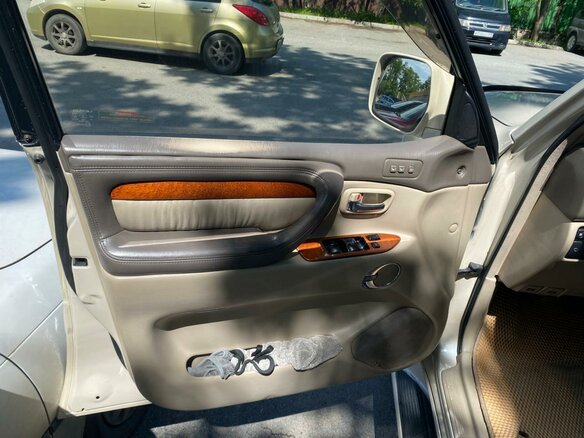 2003 Lexus LX 470 II Рестайлинг, бежевый, 2000000 рублей - вид 12